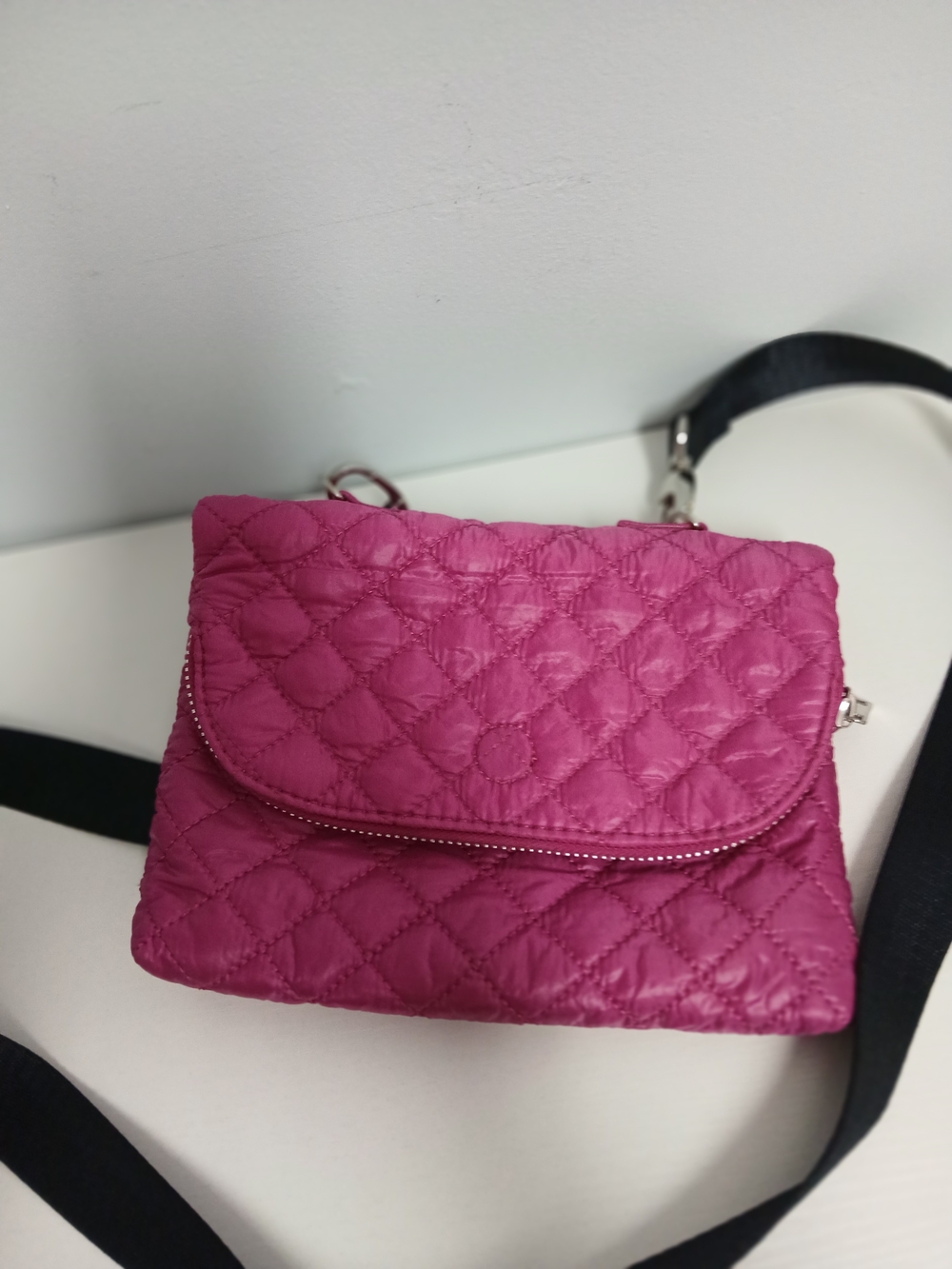 CLARKS Quilted Fuchsia Crossbody Bag - Women's Shoulder Bag